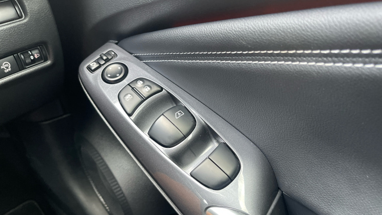 Nissan Juke 1.0 DiG-T 114 Tekna 5dr DCT Petrol Hatchback